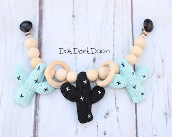 Tendeur de landau pour landau avec perles en bois et cactus au crochet - jouets pour bébé - peluches au crochet