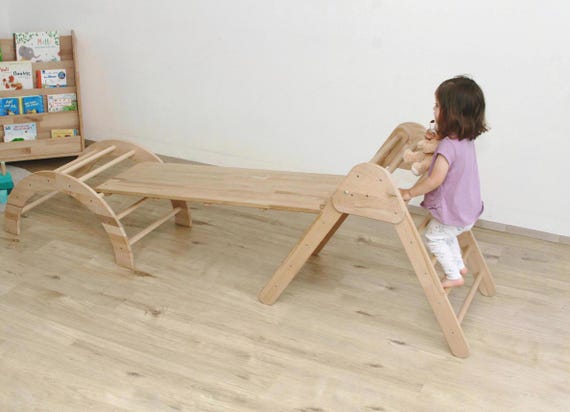 Set Kletterdreieck mit Kletterbogen, Rutsche und Hühnerleiter