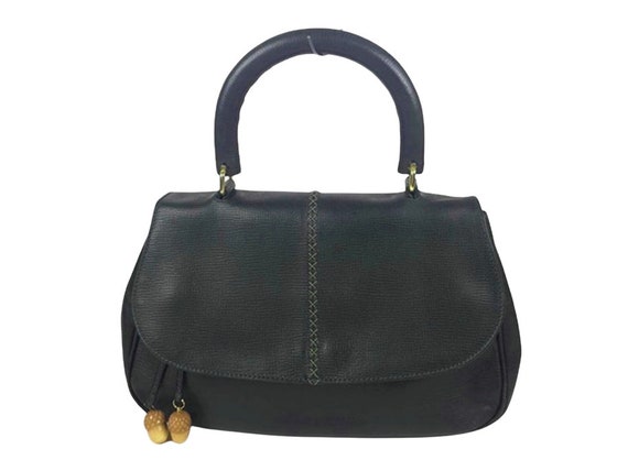 Guangzhou Factory Wholesale High-End 1: 1 Ladies' Designer Bag Replica  Leather Handbag. - China Wholesale Luxury Goods and Designer Bag price |  Made-in-China.com