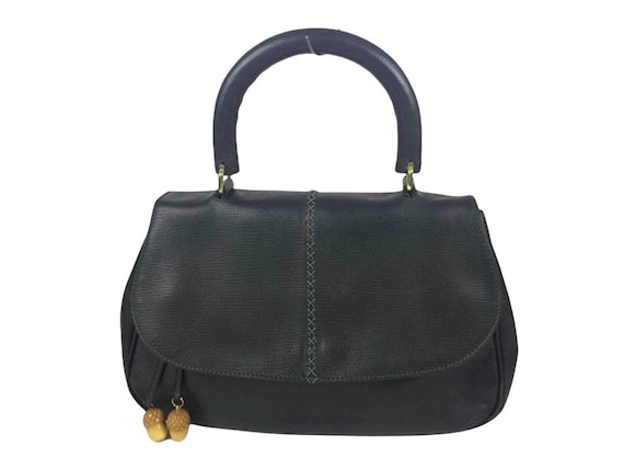 Guangzhou Factory Wholesale High-End 1: 1 Ladies' Designer Bag Replica  Leather Handbag. - China Wholesale Luxury Goods and Designer Bag price |  Made-in-China.com