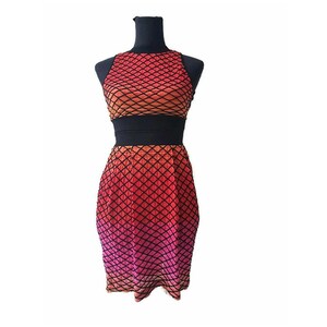 MISSONI レディース ニット カラフル フレア ストレッチ オンブレ ドレス、オープンバック シースルー セクシー ドレス。イタリア デザイナー ドレス - M