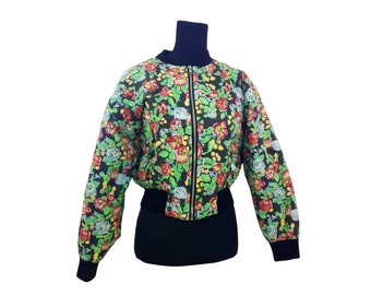 FANTY oversized vintage woman floral bomber jacket from the 80's. LARGE.