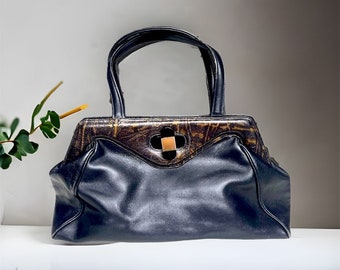 VALENTINO ORLANDI vintage 80s leather gold and black handbag. Vintage designer bag.