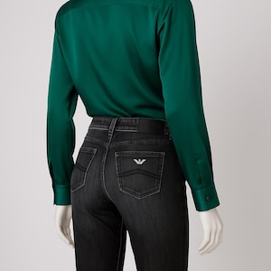 ARMANI JEANS 90's shimmered black straight cut denim jeans.