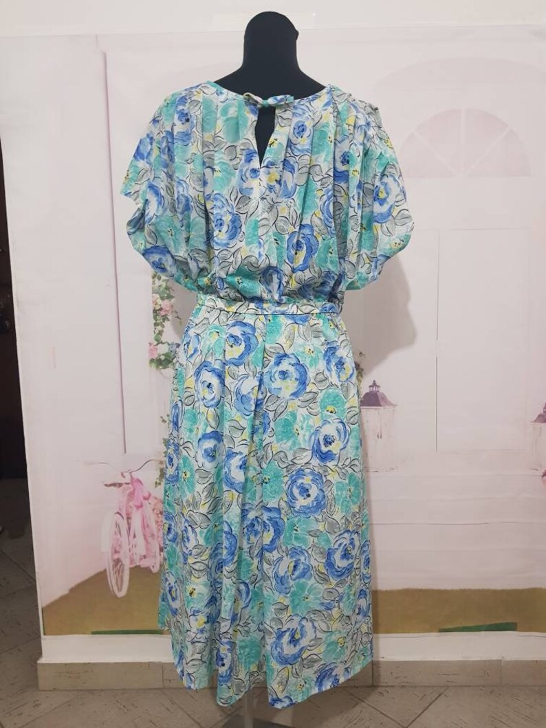 Day dress Sun dress. Ladies 50/'s floral design novelty print baby blue blue roses ruffle matching belt dropped sleeve dress