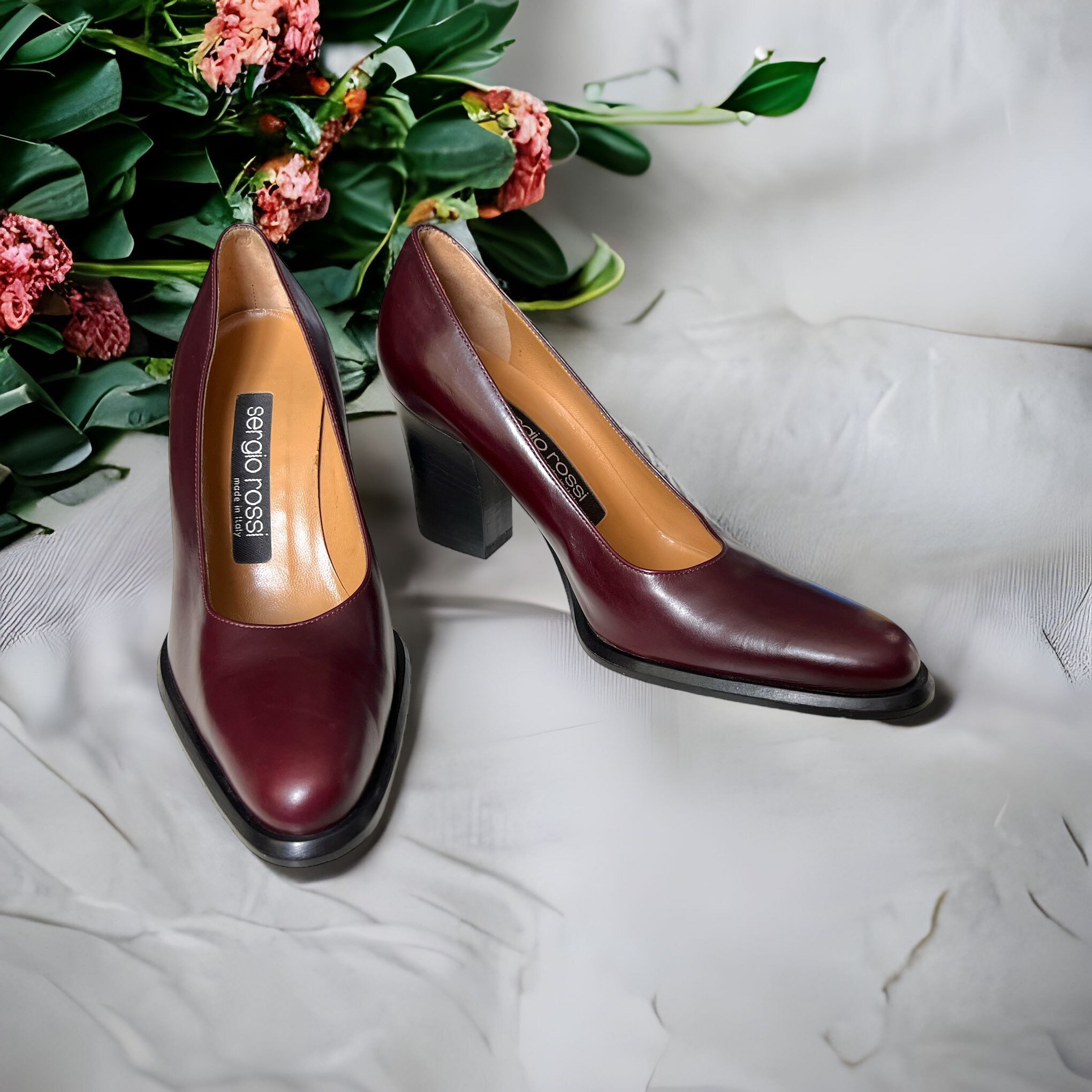 Sergio Rossi Burgundy Leather Pumps With Black Wooden Heel (EU 36