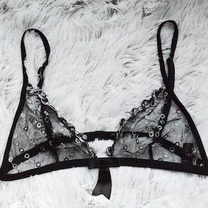 MALIZIA by LA PERLA woman black lace sheer crochet  lingerie bralette. usa 36, uk 36, eu 80.