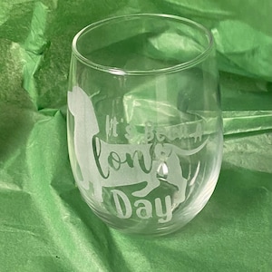 Wine glass, Custom Wine Glass,Doxie, weiner dogs, dachshund, gift for her, gift for him, dachshund lover