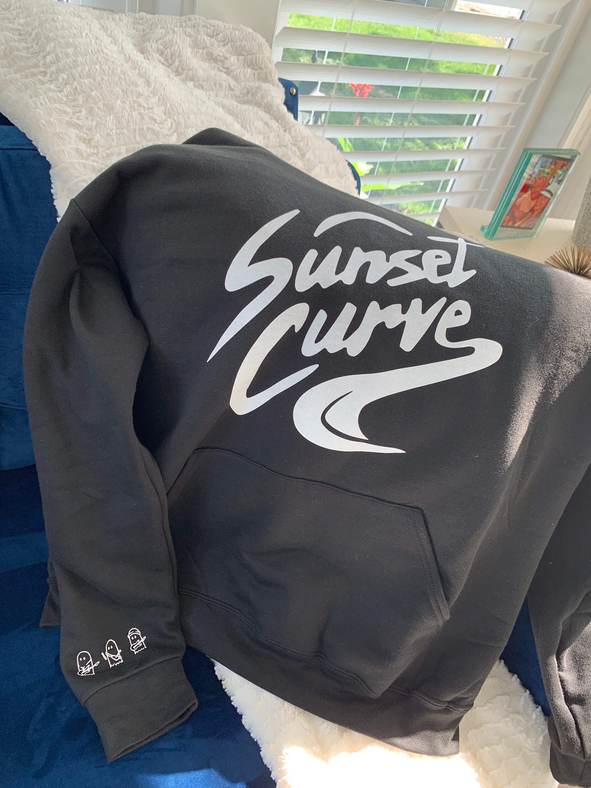 Julie And The Phantoms Sunset Curve Hoodie 2024 www.alhudapk