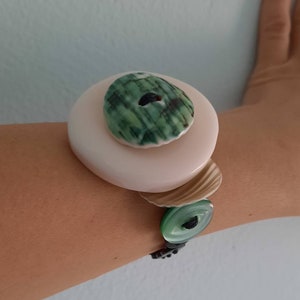 Button Bracelet/Bracelet like Watch/Handmade Jewelry/Button Jewelry/Womens bracelet
