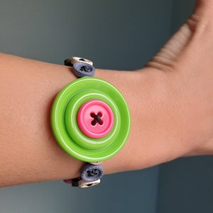 Button Bracelet/Bracelet like Watch/Handmade Jewelry/Button Jewelry/Womens bracelet/ StAnaButton