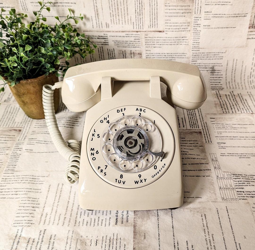 Vintage Rotary Dial Retro Phone - Corded Desk Telephone With Retro Ringtone, Redial Function, For Home Or Office Decor