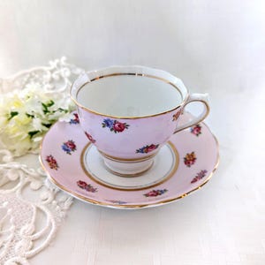 Vintage Pink Colclough China Teacup and Saucer Set Made in England Pink Floral Tea Cup with Gold Trim Teacup Display Vintage Tea Party