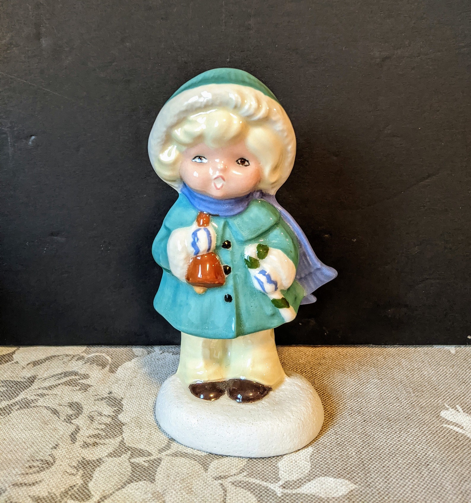 Vintage Ceramic Carolers - bqfxy1z
