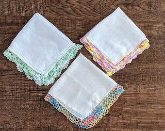 Vintage Handkerchief, Wedding Hankies, Hanky for Bride, Vintage Doily, Something Old, Wedding Keepsake Flower Girl Gift, Mother of the Bride