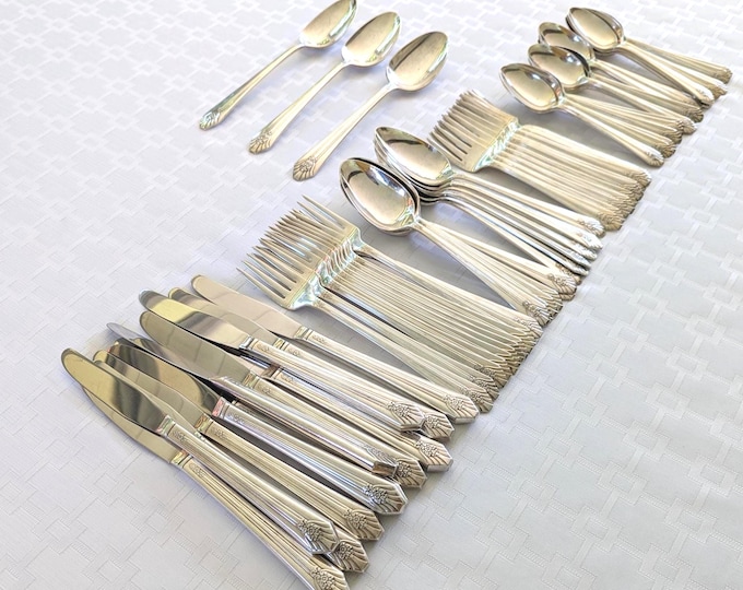 Photo inspiration: Vintage Art Deco Silverware Patterns Reference: Vintage 75 Piece Rogers Imperial Sectional Silverplate Flatware Set
