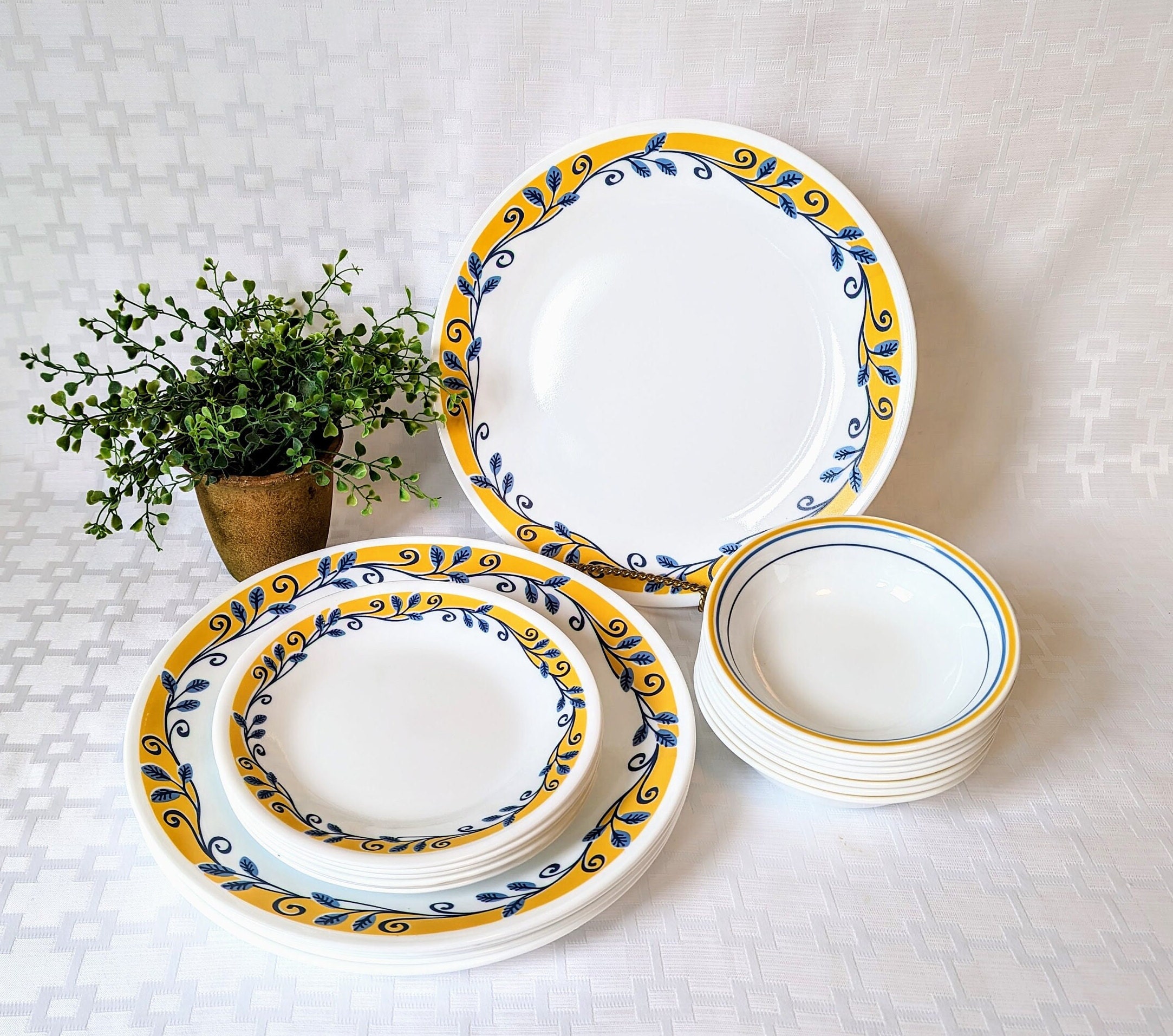 Porcelain Corelle Dainty Flora 21 Piece Corelle Dish Set Casa