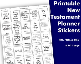 Puede incluir: Pegatinas imprimibles del planificador del Nuevo Testamento en una página de 8,5x11. Las pegatinas presentan versículos bíblicos en una variedad de fuentes. Las pegatinas son en blanco y negro con un fondo azul oscuro.