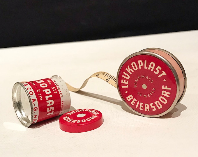 Vintage Leukoplast tin box for adhesive plaster / tape measure with advertising / Leukoplast, Beiersdorf, made in Germany