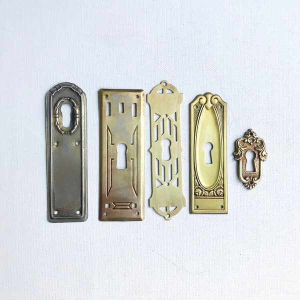 Vintage Schlüsselloch-Abdeckung /Rosette / Tür oder Schublade / Metall-Abdeckung / Schlüsselloch Platte / Blende / Restaurierung
