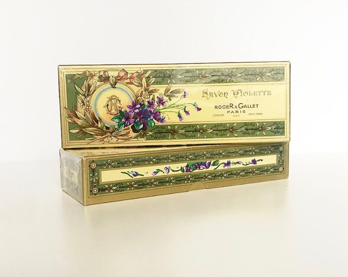 Vintage Roger & Gallet soap, "Savon Violette" / Paris, France / bath soap / 3 pieces / original packaging foiled