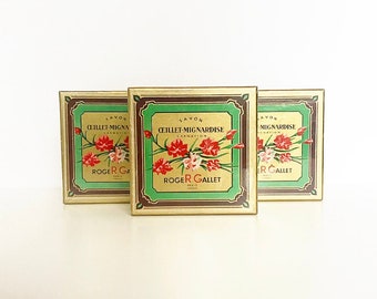 Vintage Roger & Gallet soap / "oeillet mignardise" / Paris, France / bath soap
