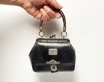 Antique leather bag, mini carrying bag made of leather, brown / dolls or children's bag with clip closure / doctor's bag