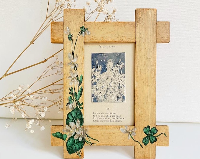 Antique Art Nouveau picture frame made of wood / floral, hand-painted