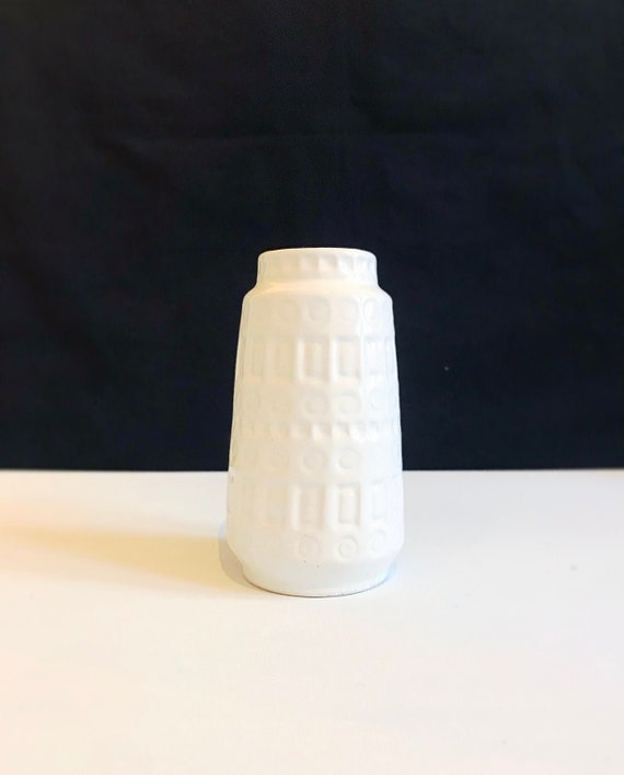 Mid-century vintage 1960s Scheurich ceramic vase / decor "Inka", white, 260-15 / design classic Panton Aera Fat Lava / West Germany