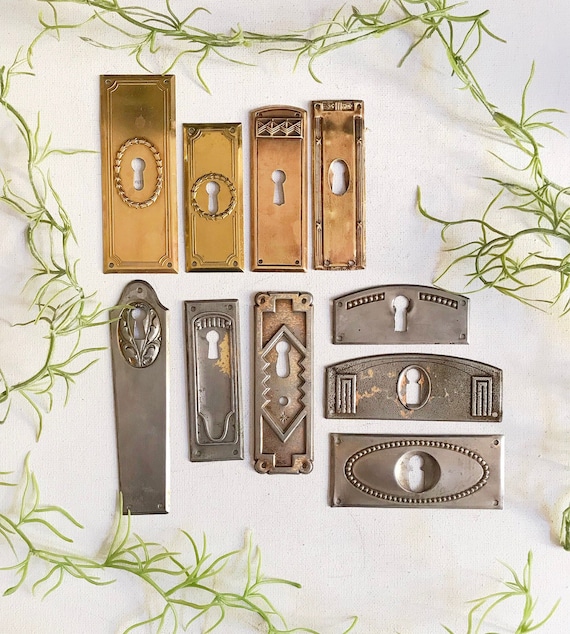 Vintage brass keyhole cover / escutcheon / door or drawer / metal cover / keyhole plate / bezel / restoration