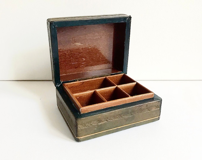 Vintage Leather Casket / Green / Gold Embossing / Stamp Storage, Box