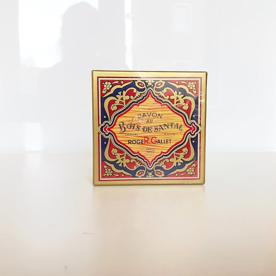 Vintage Roger & Gallet Soap / "Bois de Santal" / Paris, France / Bath Soap