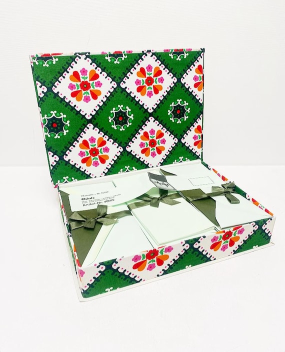 Vintage Retro Stationery Gift Box with Writing Paper Set, Green, "Chints" 40065
