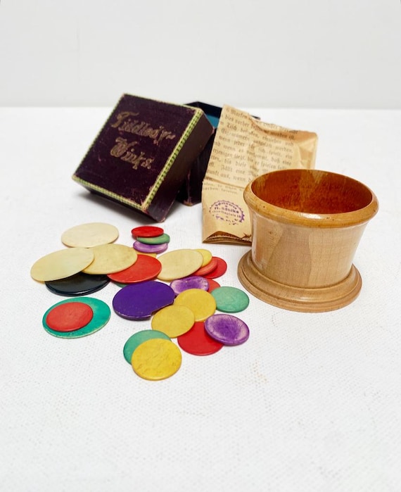 Antique board game "Tiddledy-Winks", antique game, around 1900 years