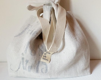 GRAINSACK III hand-sewn shoulder bag made from an antique grain sack, patchwork bag made from coarse linen, handmade in Germany
