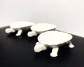 KPM Porcelain Turtle Bowl, White Bowl, Set of 3 Pieces, Royal Porcelain Manufactory