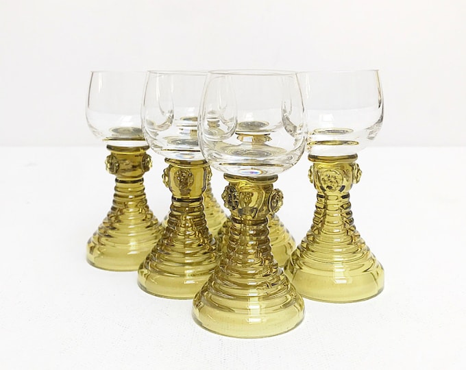 Vintage Set Mid Century Mini Wine Glasses - Liqueur Glasses Roman Glasses / Drinking Glasses, Green