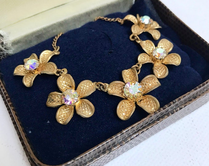 Antique Art Deco necklace, flower arrangement with rhinestones / brass flower necklace brass