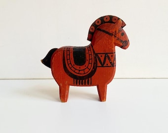 Vintage Dala horse - Finland / "Dalahäst" / hand-painted wooden horse, dark red and black / Scandinavia