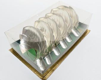 Vintage stackable ashtray in leaf shape, WMF, silver-plated / Mid Century ashtray