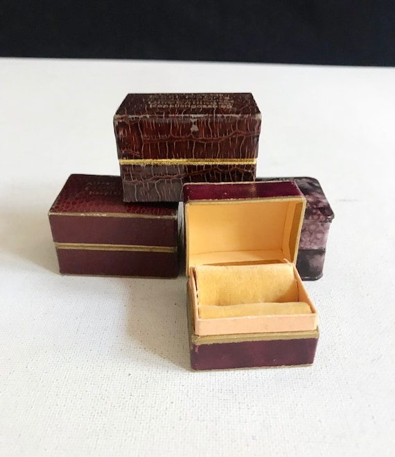 Antique jewelry box / ring case, double ring box / wedding rings / vintage box / box / jewelry case
