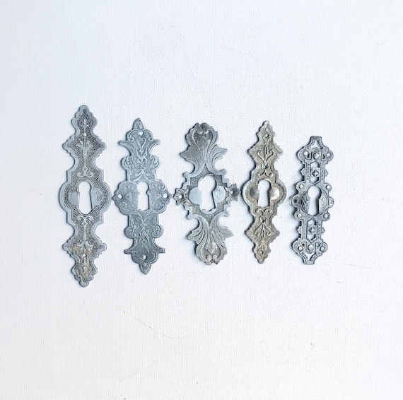 Vintage silver keyhole cover / rosette / door or drawer / metal cover / keyhole plate / bezel / restoration