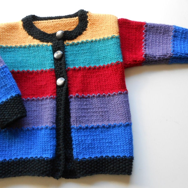 farbenfrohe Kinderstrickjacke