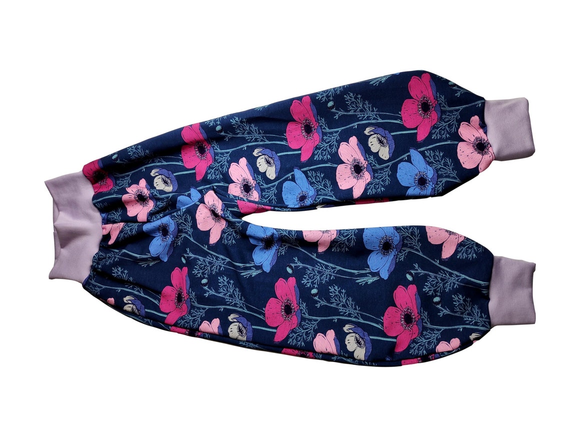 Pump pants French terry blue flowers poppies lilac ...