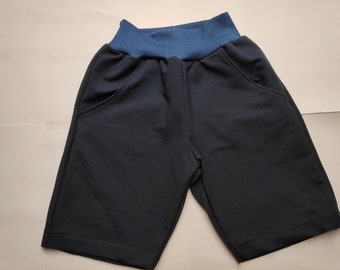 kurze Hose, Shorts nachtblau mit Taschen 56 -146