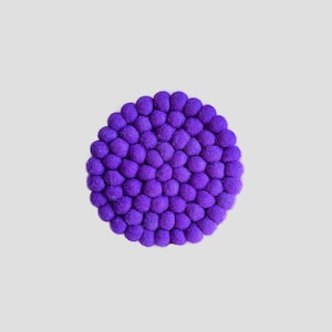Handmade Trivet, Purple Round Felt Ball Trivet, Potholders, 100% Wool, Felt, Hot Pot Holder, Flexible, Durable, Heat Resistant Mat - 2Pieces
