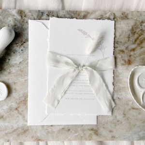 Hochzeitseinladung, Büttenpapier, Hochzeitsset, Moderne Einladungskarte, Minimalistisch, Fine Art, Hochzeitspapeterie, Kollektion Lavanda