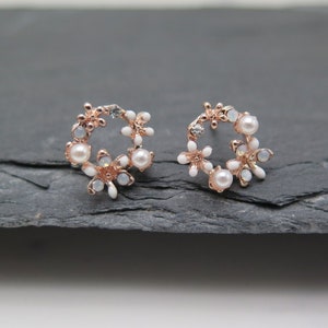 Stud earrings wreath - small + fine I flower enamel pearl white milky - light rose gold plated glitter crystals pink bride wedding gift love