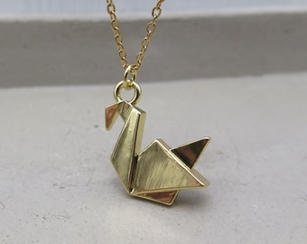 Geometrische Kette - Schwan Origami vergoldet - Halskette Edelstahl Japan gefaltetes Papier gold Tier Geschenk Tierschmuck Liebe Wasservogel