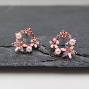 Earrings Wreath - small and fine III flower enamel pearl white - dark rose gold plated glitter crystals pink wedding gift boho girlfriend